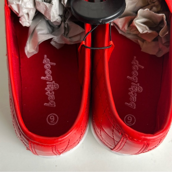 BETTY BOOP Sneakers Slip On - Picture 11 of 12